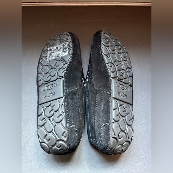 UGG Men's ASCOT Casual Comfort Slipper Size 11 Loafers BLACK 1101110 Moccasins - Picture 9 of 11